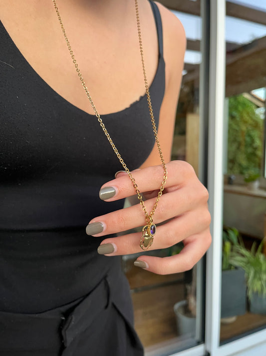 Myio - sautoir scarabée