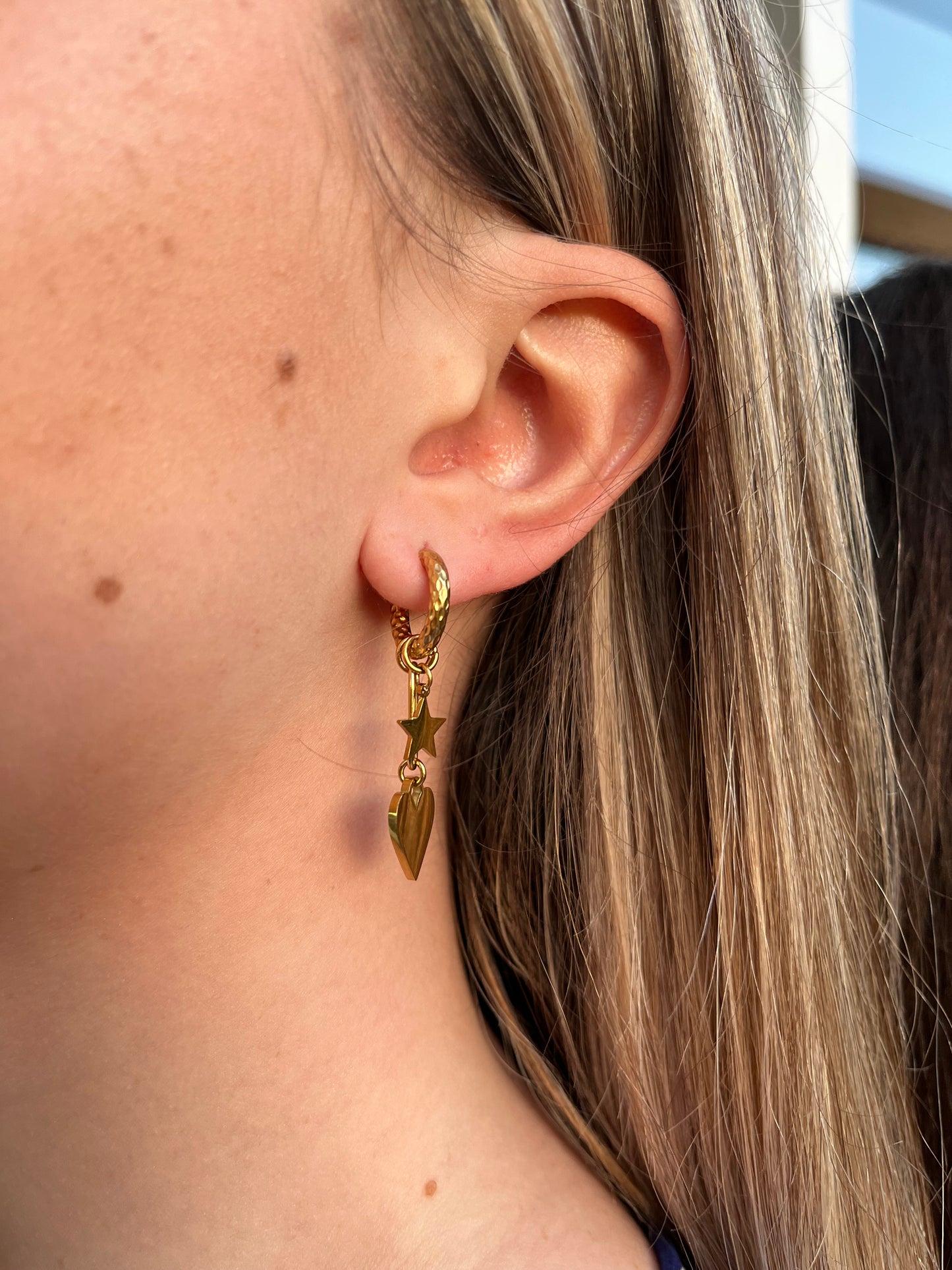 Zoé - boucles dorées dépareillées